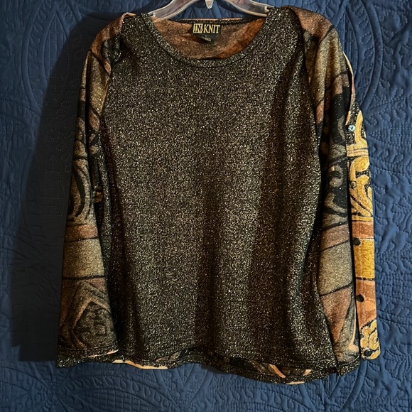 VINTAGE IN KNIT size large sweater buttons in front absolutely gorgeous - Picture 6 of 6